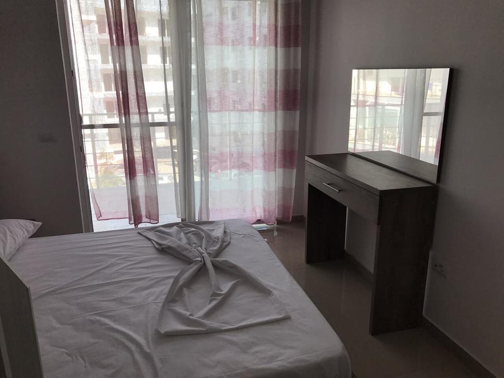 Viktoria'S Apartments Shëngjin Extérieur photo