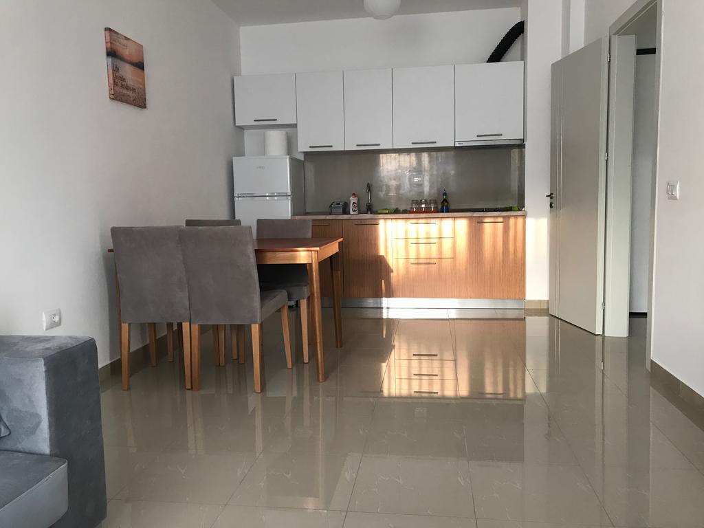 Viktoria'S Apartments Shëngjin Extérieur photo